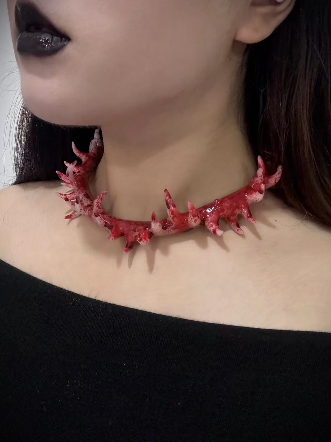 BLOODTHORN CHOKER